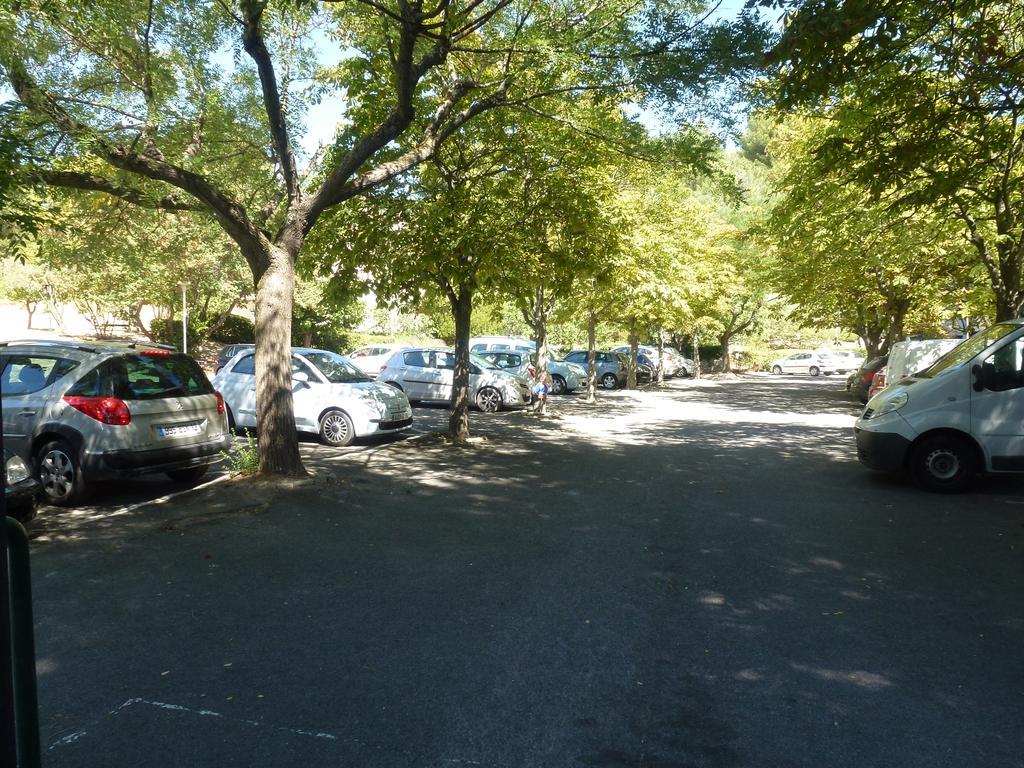 Apartment Les Muriers Blancs Aix-en-Provence Eksteriør billede